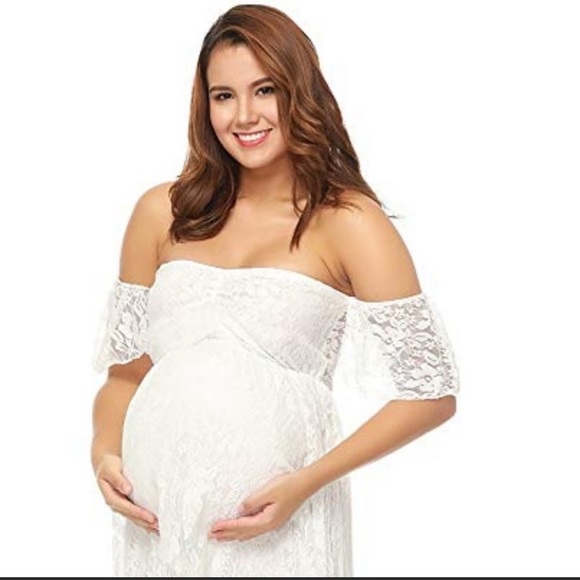 Dresses & Skirts - 🤰*HP* Beautiful White Lace Maternity Gown 🤰🏻